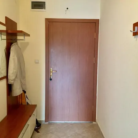 Apartment In Golden Sands Next To The Beach Goldstrand
